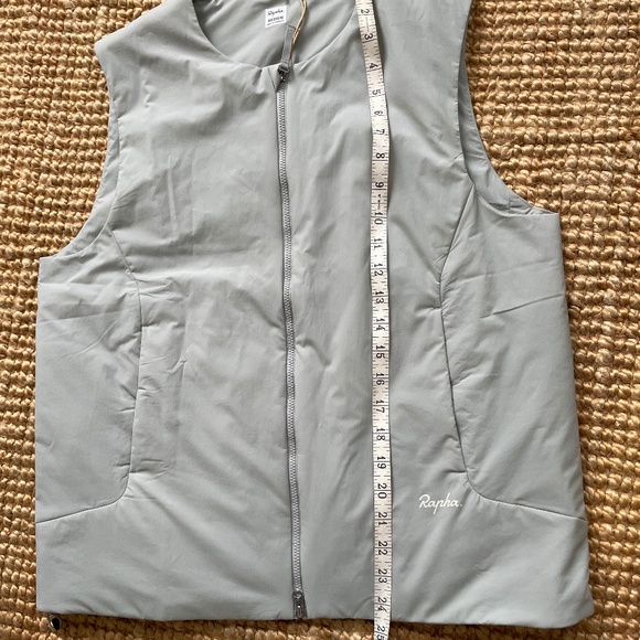 BNWT Rapha insulated vest, size M - Picture 8 of 9